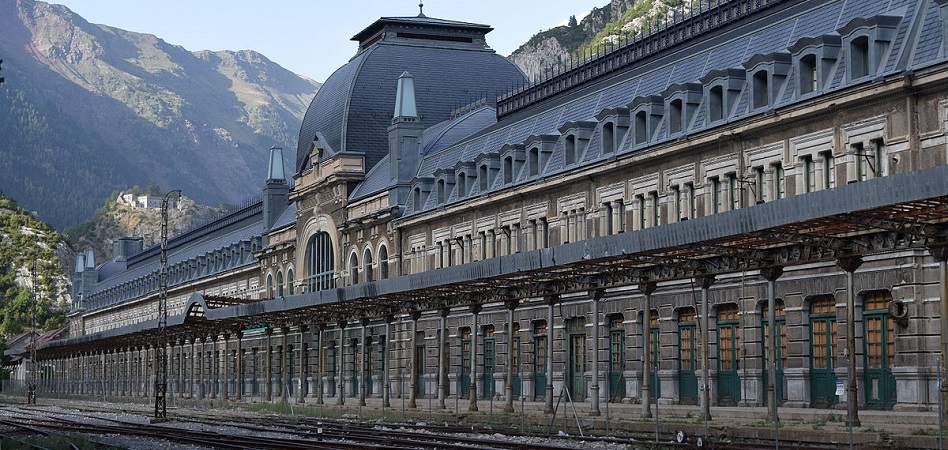 Canfranc: de estación de tren a hotel de lujo